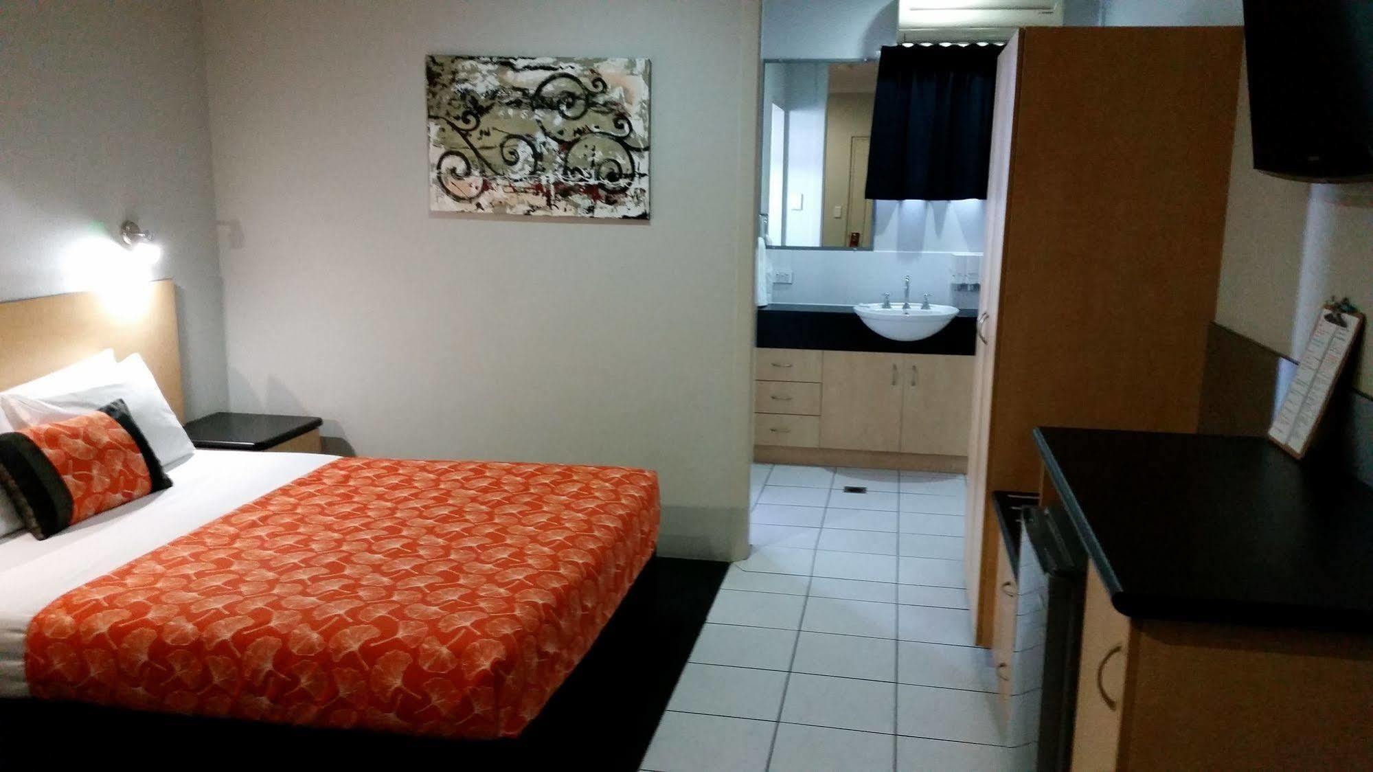 Alara Motor Inn Mackay Bagian luar foto