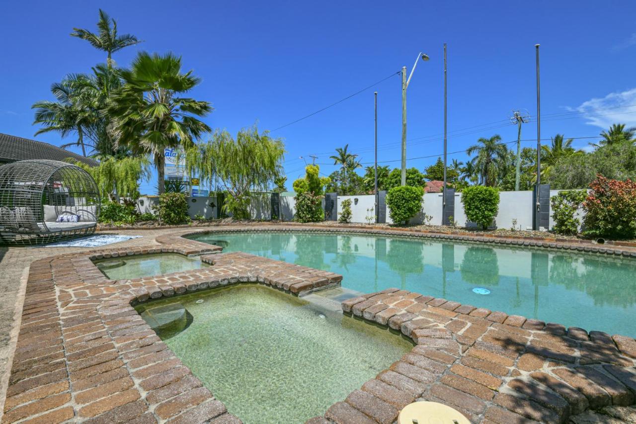 Alara Motor Inn Mackay Bagian luar foto